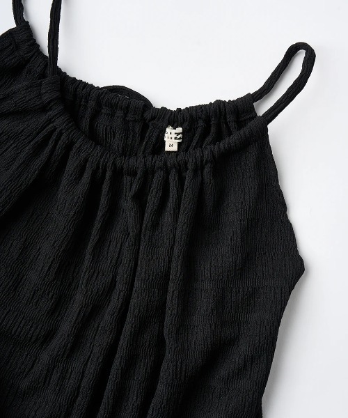BILLABONG(ビラボン)の「BILLABONG レディース 【CHILLWEAR】 POLY SHIRRING COMBINAISON ロングパンツ 【2025年夏モデル】/ワイドパンツサロペット(サロペット/オーバーオール・レディース・ブラック/ブラウン系その他・MEDIUM)」の6枚目の写真
