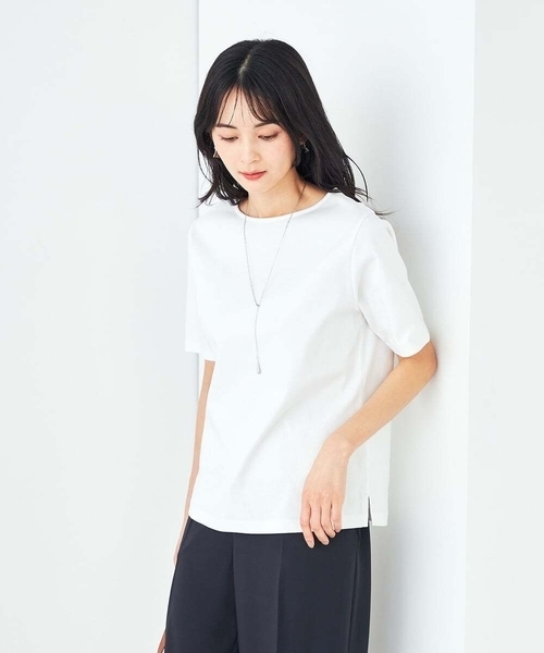 a.v.v（アーヴェヴェ）の「【接触冷感/UVカット】大人のリッチTシャツ（Tシャツ/カットソー・レディース・グレー系その他/ブラック/ホワイト/ブルー/オレンジ/ダークインディゴブルー/パープル・34/36/38/40/42）」の2枚目の写真