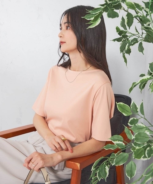 a.v.v（アーヴェヴェ）の「【接触冷感/UVカット】大人のリッチTシャツ（Tシャツ/カットソー・レディース・グレー系その他/ブラック/ホワイト/ブルー/オレンジ/ダークインディゴブルー/パープル・34/36/38/40/42）」の7枚目の写真