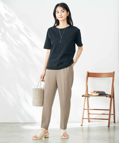 a.v.v（アーヴェヴェ）の「【接触冷感/UVカット】大人のリッチTシャツ（Tシャツ/カットソー・レディース・グレー系その他/ブラック/ホワイト/ブルー/オレンジ/ダークインディゴブルー/パープル・34/36/38/40/42）」の8枚目の写真