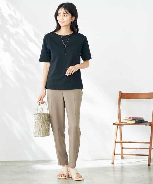 a.v.v（アーヴェヴェ）の「【接触冷感/UVカット】大人のリッチTシャツ（Tシャツ/カットソー・レディース・グレー系その他/ブラック/ホワイト/ブルー/オレンジ/ダークインディゴブルー/パープル・34/36/38/40/42）」の10枚目の写真