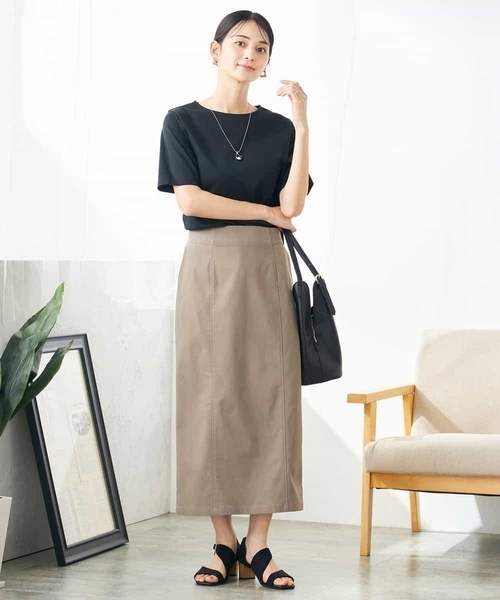 a.v.v（アーヴェヴェ）の「【接触冷感/UVカット】大人のリッチTシャツ（Tシャツ/カットソー・レディース・グレー系その他/ブラック/ホワイト/ブルー/オレンジ/ダークインディゴブルー/パープル・34/36/38/40/42）」の17枚目の写真