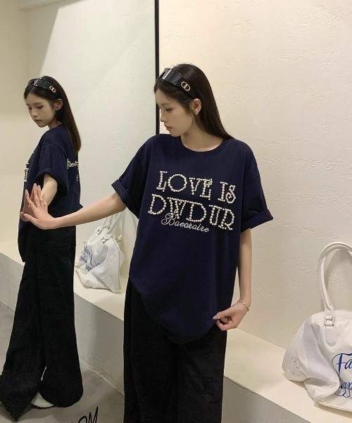 FreeZone(フリーゾーン)の「【立体パール】メッセージロゴ オーバーサイズTシャツ(Tシャツ/カットソー・メンズ・レッド/ネイビー/ブラック・F)」の21枚目の写真