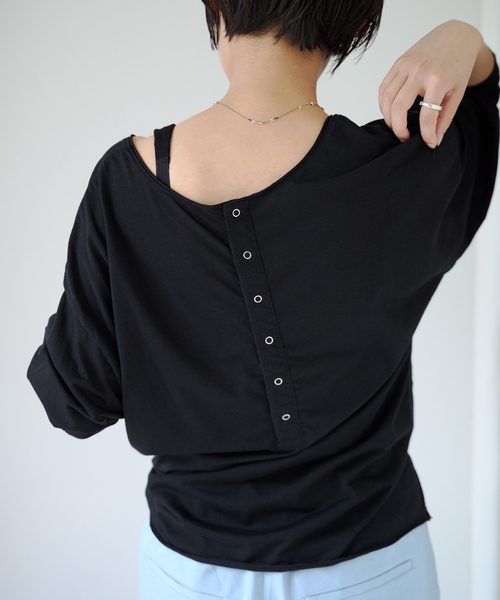 EMILY WEEK(エミリーウィーク)の「2WAYスナッププルオーバー(Tシャツ/カットソー・レディース・ブラック/ホワイト・FREE)」の2枚目の写真