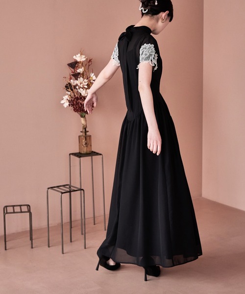 etoll.（エトル）の「ドロップウエストレーススリーブ オケージョンドレス│Dropped waist lace sleeve dress（ドレス・レディース・ライトカーキ/パープル/ブラック/スモークピンク・M/L）」の15枚目の写真