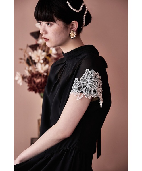 etoll.（エトル）の「ドロップウエストレーススリーブ オケージョンドレス│Dropped waist lace sleeve dress（ドレス・レディース・ライトカーキ/パープル/ブラック/スモークピンク・M/L）」の17枚目の写真