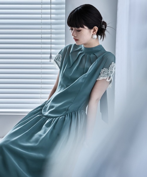 etoll.（エトル）の「ドロップウエストレーススリーブ オケージョンドレス│Dropped waist lace sleeve dress（ドレス・レディース・ライトカーキ/パープル/ブラック/スモークピンク・M/L）」の21枚目の写真
