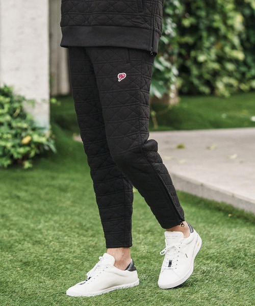 1minute 1second（ワンミニットワンセカンド）の「mp13846-quilted side zip pants with heart patch イージーパンツ（その他パンツ・メンズ・ブラック/チャコール・S/M/L/XL）」の10枚目の写真