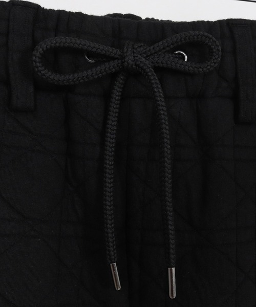 1minute 1second（ワンミニットワンセカンド）の「mp13846-quilted side zip pants with heart patch イージーパンツ（その他パンツ・メンズ・ブラック/チャコール・S/M/L/XL）」の22枚目の写真
