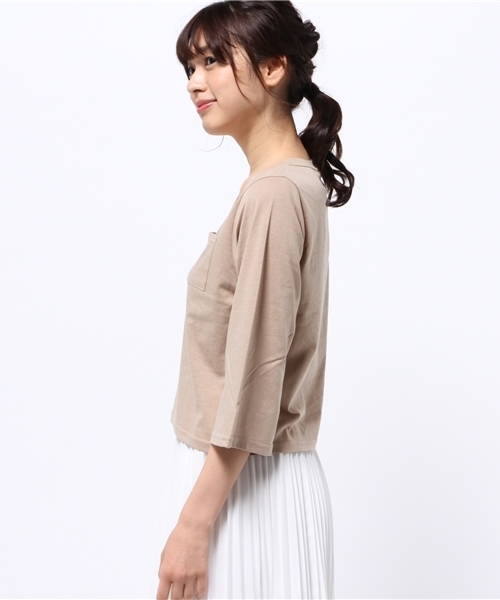 OUTLET(アウトレット)の「【who's who Chico】VネックポケットT9S(Tシャツ/カットソー・レディース・ベージュ・FREE)」の8枚目の写真