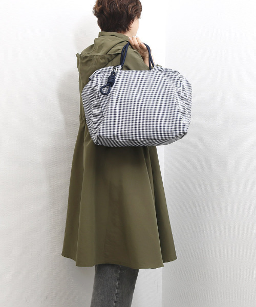 cache cache(カシュ カシュ)の「VERYコラボ カシュカシュ cachecache / ナイロンドローコードトートバッグ(トートバッグ・レディース・ネイビー系/ホワイト系その他・FREE)」の12枚目の写真
