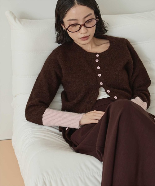 miette（ミエット）の「ボタンデザイン配色カーディガン（カーディガン/ボレロ・レディース・ネイビー/チャコール/オフホワイト/ブラウン・FREE）」の3枚目の写真