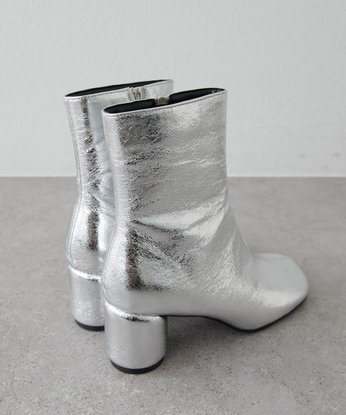 Lui's(ルイス)の「オブリックトゥヒールブーツ(ブーツ・レディース・シルバー/ブラック・23.5/24.5)」の9枚目の写真