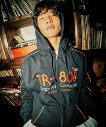 XLARGE(GNXg[W)XLARGE×ROLAND PIPING HOODED SWEATSHIRT(p[J[)