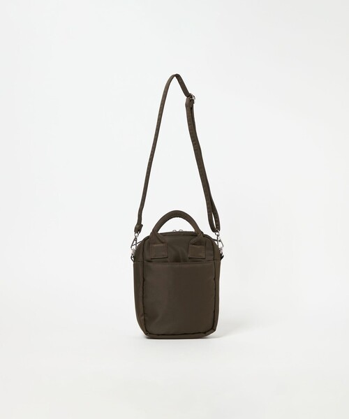 green label relaxing（グリーンレーベルリラクシング）の「EVERY 2WAY ミニ ショルダー バッグ -撥水-（ショルダーバッグ・メンズ・ブラック/ダークグレー・FREE）」の22枚目の写真