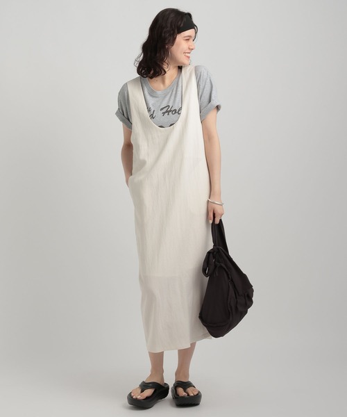 GEORGE'S(ジョージズ)の「Uネックワンピース(ワンピース・レディース・オフホワイト/ブラウン/ネイビー・SMALL/MEDIUM)」の4枚目の写真