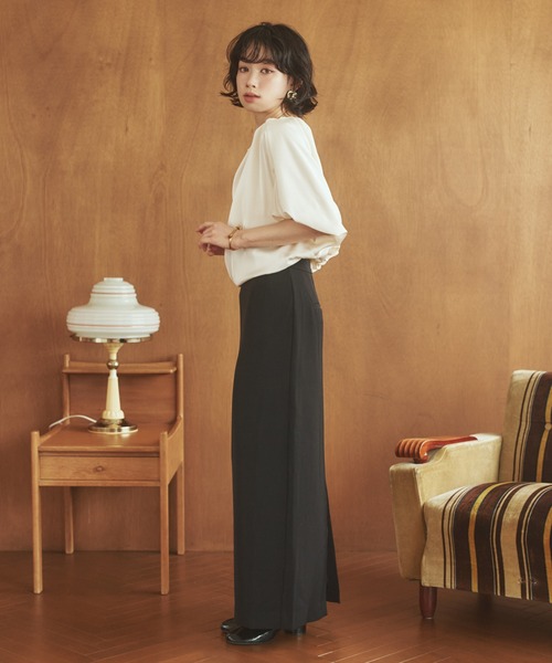 LAULEN（ローレン）の「satin balloon sleeve blouse /サテンバルーンスリーブブラウス（シャツ/ブラウス・レディース・アイボリー/ブラック・FREE）」の7枚目の写真