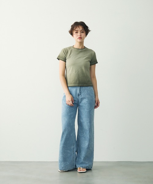 Clum(クルム)の「フラワージャカードワイドデニムパンツ(デニムパンツ・レディース・ブルー・SMALL/MEDIUM/LARGE)」の13枚目の写真
