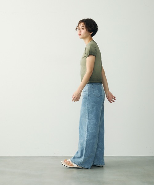 Clum(クルム)の「フラワージャカードワイドデニムパンツ(デニムパンツ・レディース・ブルー・SMALL/MEDIUM/LARGE)」の16枚目の写真