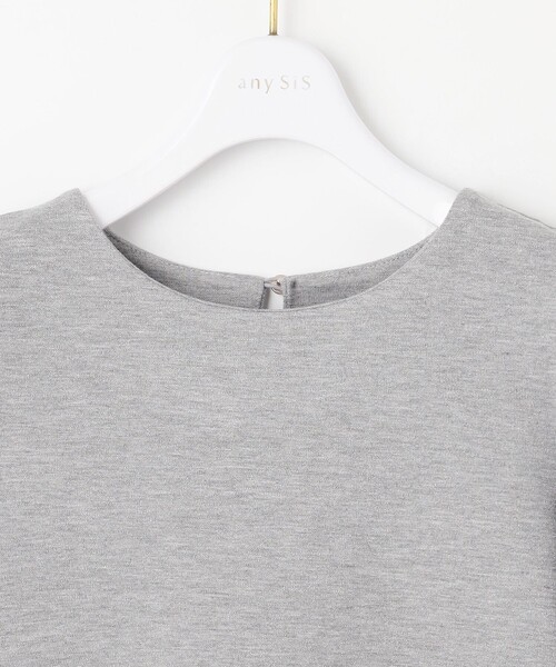 ANY SIS（エニィスィス）の「シャイニーラメパフスリーブ カットソー（Tシャツ/カットソー・レディース・ベージュ系/ライトグレー系・MEDIUM）」の6枚目の写真