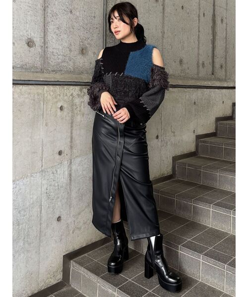 MURUA（ムルーア）の「マテリアルMIXショルダーオープンニット（ニット/セーター・レディース・ブラック/ボルドー/モカ・FREE）」の7枚目の写真