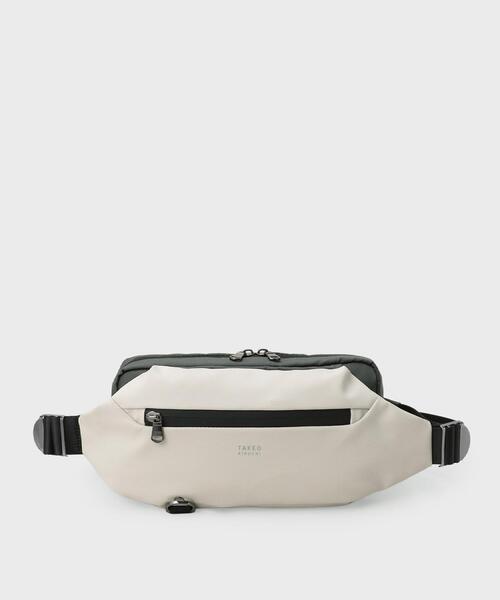 TAKEO KIKUCHI（タケオキクチ）の「STORAGEポケットスリングショルダーバッグ（ボディバッグ/ウエストポーチ・メンズ・チャコールグレー/ブラック/ライトグレー系9・00）」の2枚目の写真