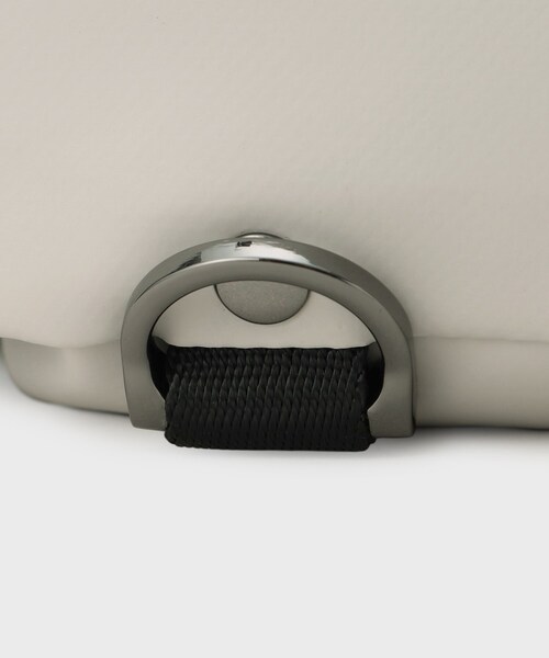 TAKEO KIKUCHI（タケオキクチ）の「STORAGEポケットスリングショルダーバッグ（ボディバッグ/ウエストポーチ・メンズ・チャコールグレー/ブラック/ライトグレー系9・00）」の15枚目の写真