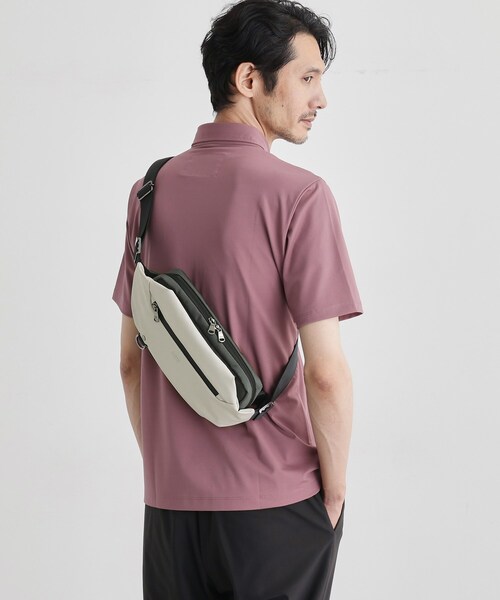 TAKEO KIKUCHI（タケオキクチ）の「STORAGEポケットスリングショルダーバッグ（ボディバッグ/ウエストポーチ・メンズ・チャコールグレー/ブラック/ライトグレー系9・00）」の17枚目の写真