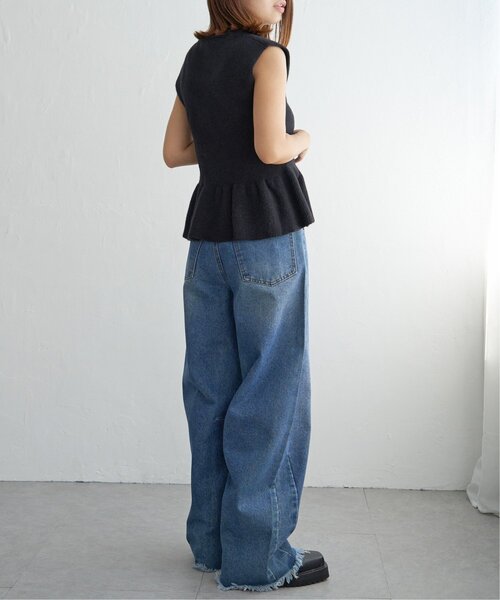 notch.（ノッチ）の「ペプラムノースリーブトップス（ベスト・レディース・チャコール/ブラック・M）」の16枚目の写真