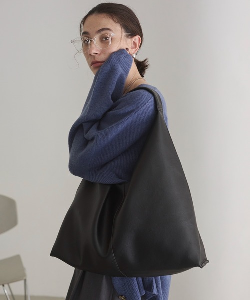 ANGIE（アンジー）の「フェイクレザー トート バッグ（トートバッグ・レディース・ブラウン/ブラック・FREE）」の5枚目の写真