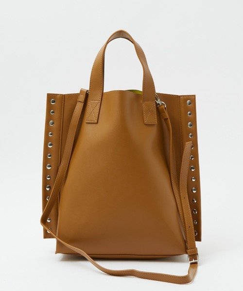 cheek(BAG)(チーク)の「【cheek】rivet 2way tote 2WAY スタッズ トートバッグ(トートバッグ・レディース・シルバー/キャメル/ブラック・フリー)」の18枚目の写真