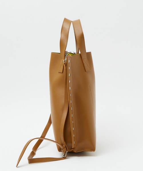 cheek(BAG)(チーク)の「【cheek】rivet 2way tote 2WAY スタッズ トートバッグ(トートバッグ・レディース・シルバー/キャメル/ブラック・フリー)」の19枚目の写真