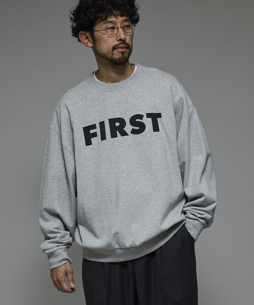 Firsthand(ファーストハンド)の「Firsthand/ファーストハンド フロントプリント クルーネックスウェット FIRST / リラックスフィット(スウェット・メンズ・ブラック/チャコールグレー/グレー・M/L)」の7枚目の写真