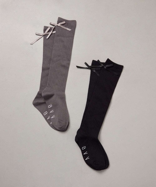 a.v.v（アーヴェヴェ）の「[KIDS]リボンハイソックス（ソックス/靴下・キッズ・ブラック/グレー・23/20）」の19枚目の写真