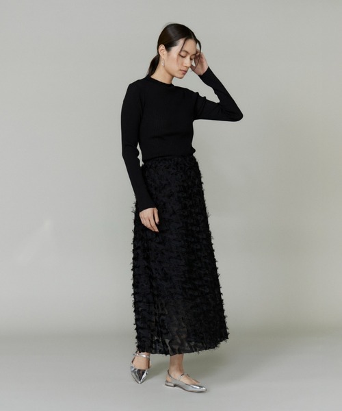 INED(イネド)の「シアーニットハイネックプルオーバー《YVON》(ニット/セーター・レディース・アイボリー/ブラック/ラベンダー・9号)」の5枚目の写真