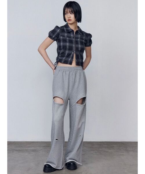 EMODA(エモダ)の「ホールクラッシュスウェットパンツ(スウェットパンツ・レディース・ブラック/グレー・FREE)」の4枚目の写真