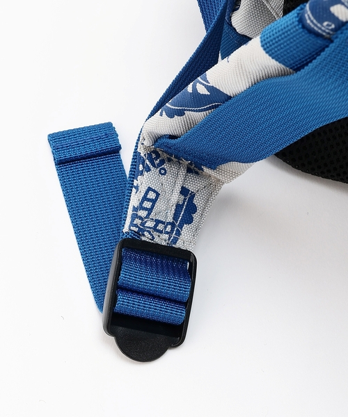 kladskap（クレードスコープ）の「電車アップリケ+総柄リュック（バックパック/リュック・キッズ・レッド/グレー・SS/S/M）」の5枚目の写真