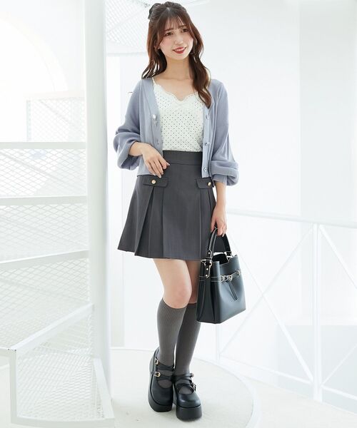 MAJESTIC LEGON(マジェスティックレゴン)の「リボンチャームボタンカーディガン(カーディガン/ボレロ・レディース・ブラック/ピンク/ブルー/アイボリー・MEDIUM)」の20枚目の写真