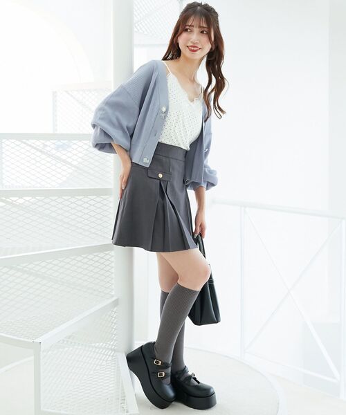 MAJESTIC LEGON(マジェスティックレゴン)の「リボンチャームボタンカーディガン(カーディガン/ボレロ・レディース・ブラック/ピンク/ブルー/アイボリー・MEDIUM)」の21枚目の写真