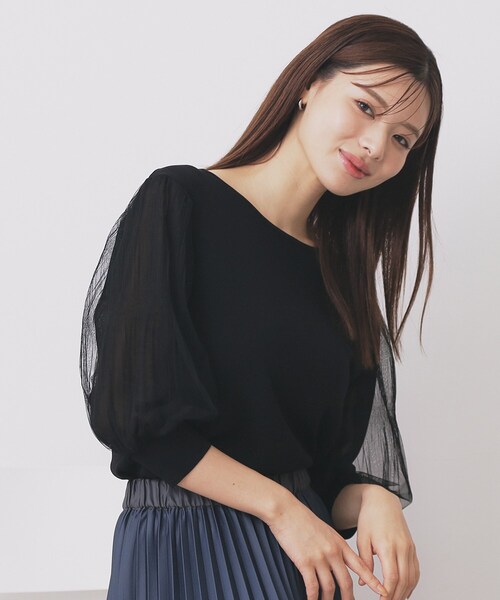 index（インデックス）の「《5色展開》マジョリカプリーツスリーブニット【洗濯機洗い可】（ニット/セーター・レディース・チャコールグレー/ダークグリーン/ベビーピンク/ブラック/ナチュラル・40/38/36/42）」の2枚目の写真