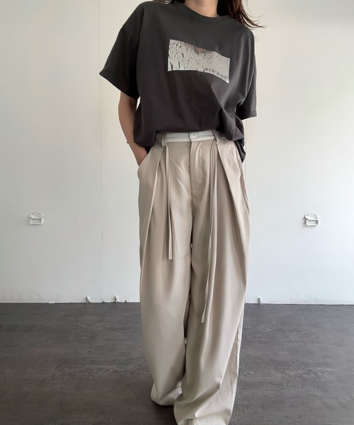 Reurie'(レウリィ)の「ダブルウエストスラックス(aki select) / ワイド パンツ 大人カジュアル シンプル ベルトデザイン 紐アレンジ ハイウエスト(スラックス・レディース・ベージュ/ブラック・FREE)」の9枚目の写真