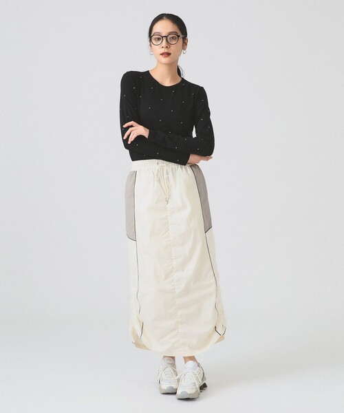 Ray BEAMS（レイビームス）の「ホットフィックス クルーネック カットソー（Tシャツ/カットソー・レディース・ブラック/シルバー・ONE SIZE）」の7枚目の写真