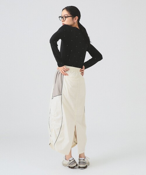 Ray BEAMS（レイビームス）の「ホットフィックス クルーネック カットソー（Tシャツ/カットソー・レディース・ブラック/シルバー・ONE SIZE）」の9枚目の写真