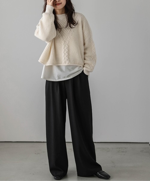 AMELY(エミリー)の「Vデザインケーブル編みニットトップス(ニット/セーター・レディース・ブラック/パープル/ブラウン/アイボリー・フリー)」の6枚目の写真