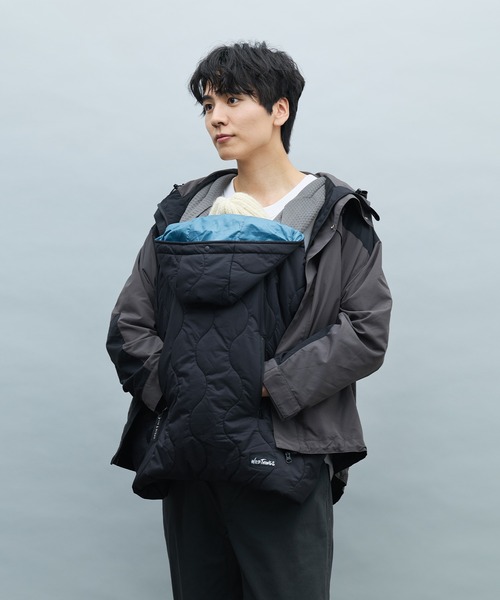 Ergobaby(エルゴベビー)の「BabyHopper WTキルティング防寒ケープ25(ベビーカー/ベビーカー用品・キッズ・ブラック/サンドグレー・ONE SIZE)」の3枚目の写真