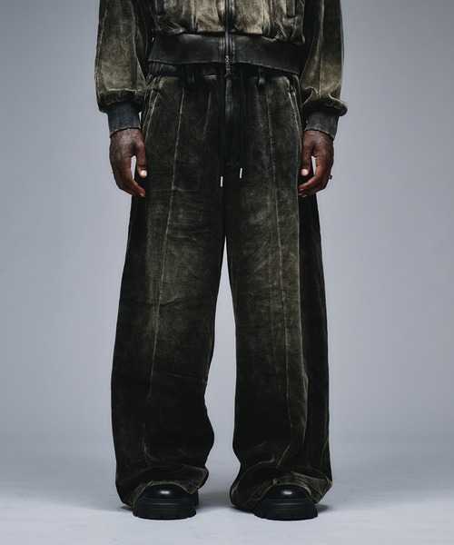 ANDER HUNK(アンダーハンク)の「Velours Baggy Track Pants / ベロアバギートラックパンツ(その他パンツ・メンズ・ブラック/その他・MEDIUM/LARGE/SMALL)」の2枚目の写真