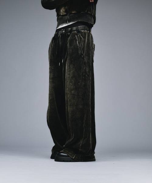ANDER HUNK(アンダーハンク)の「Velours Baggy Track Pants / ベロアバギートラックパンツ(その他パンツ・メンズ・ブラック/その他・MEDIUM/LARGE/SMALL)」の15枚目の写真