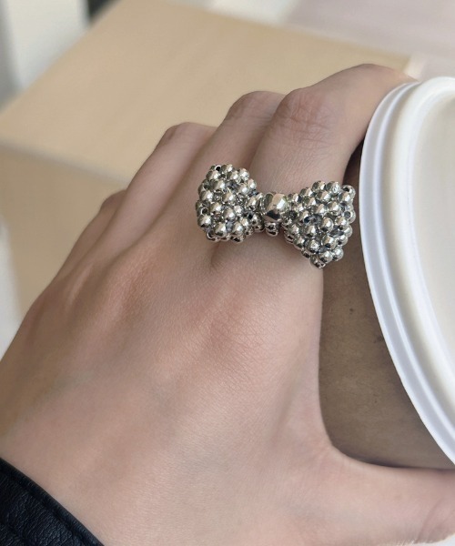 Vipoa(ヴィポア)の「SILVER RIBBON BEADS RING(リング・レディース・シルバー・FREE)」の10枚目の写真