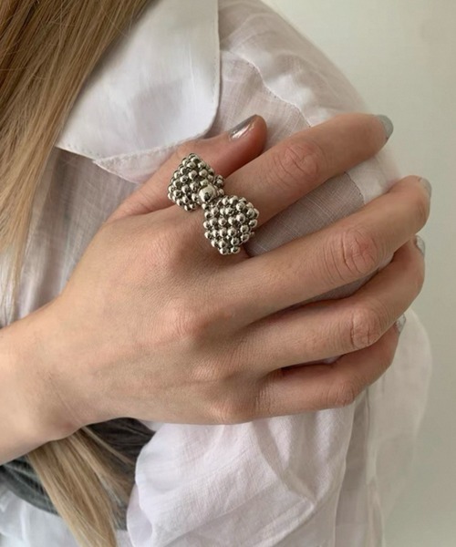 Vipoa(ヴィポア)の「SILVER RIBBON BEADS RING(リング・レディース・シルバー・FREE)」の19枚目の写真