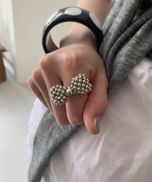 Vipoa(ヴィポア)の「SILVER RIBBON BEADS RING(リング・レディース・シルバー・FREE)」の15枚目の写真